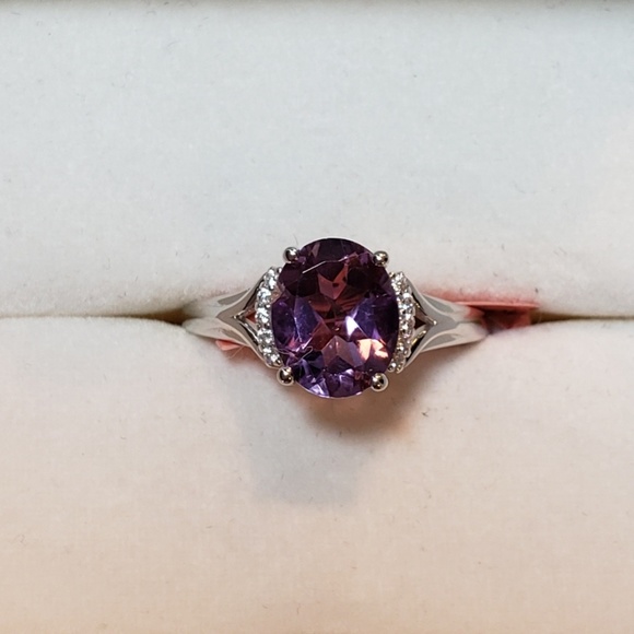 Sterling Amethyst Ring - Picture 2 of 2